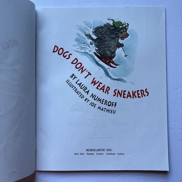 Set Of 2 Childrens Story Books Dogs Dont Wear Sneakers The Great Gracie Chase - Picture 3 of 12